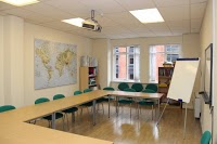 The Essential English Centre 615580 Image 1